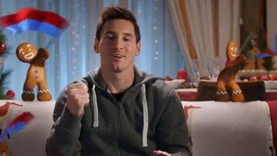 Presentan FIFA 2015 y Messi soprende en la publicidad navideña