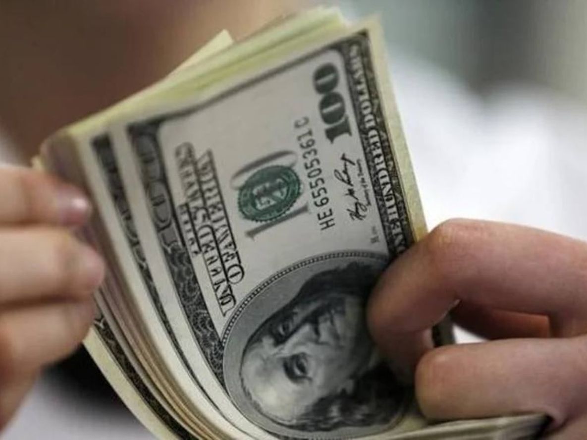 El dólar blue conviene comprarlo a principio de mes.