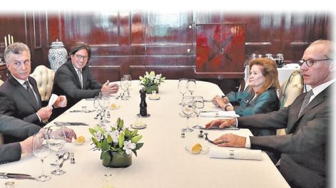 Políticos asimétricos, Justicia minimalista - Por Edgardo R. Moreno