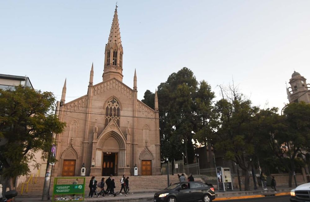 Puesta en valor de la iglesia San Vicente Ferrer de Godoy Cruz.  | Foto: José Gutierrez / Los Andes