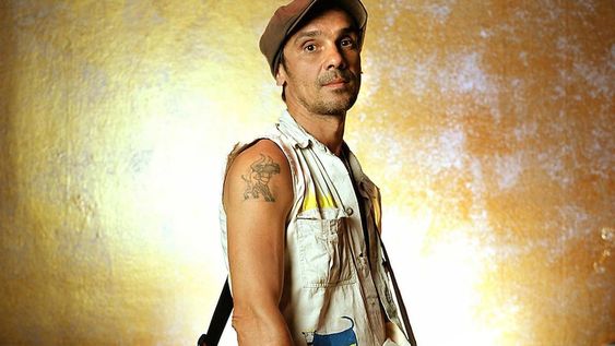 Manu Chao trae su caravana mágica y clandestina
