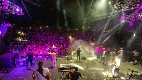 El Teatro Griego Maipú debutó con una fiesta multitudinaria