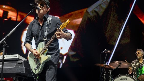 andres calamaro vuelve a mendoza y ya se anuncio la venta de entradas