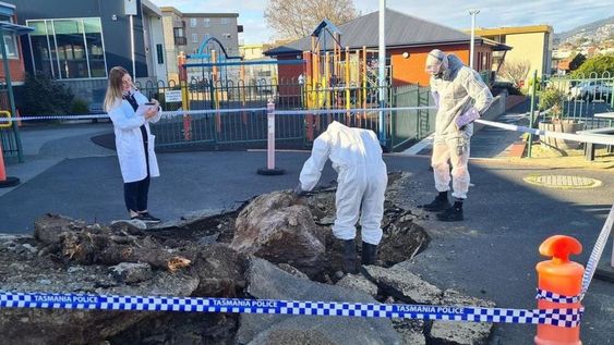 Un colegio simuló el impacto de un meteorito y generó revuelo en las redes sociales.