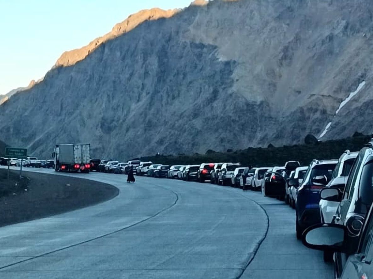 Paso Cristo Redentor: demoras para ir a Chile el Jueves Santo