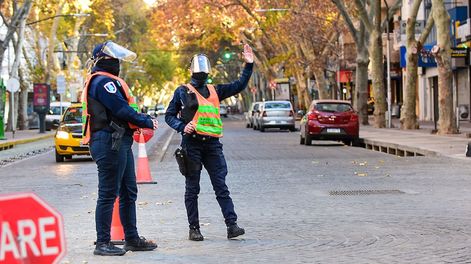 Los Andes | Especialistas opinan que un confinamiento puede volver a aplicarse para bajar los contagios porque el que pasó no fue significativo. Foto: Mariana Villa / Los Andes