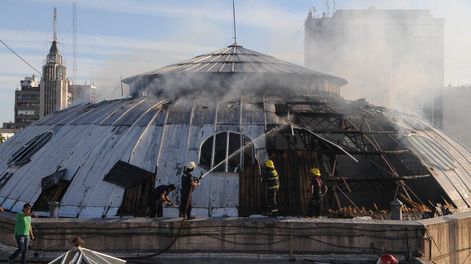 Los Andes | El incendio de la cúpula el Espacio Contemporáneo de Arte (ECA), es una de las causas que tramita la Justica contra funcionarios y ex funcionarios.