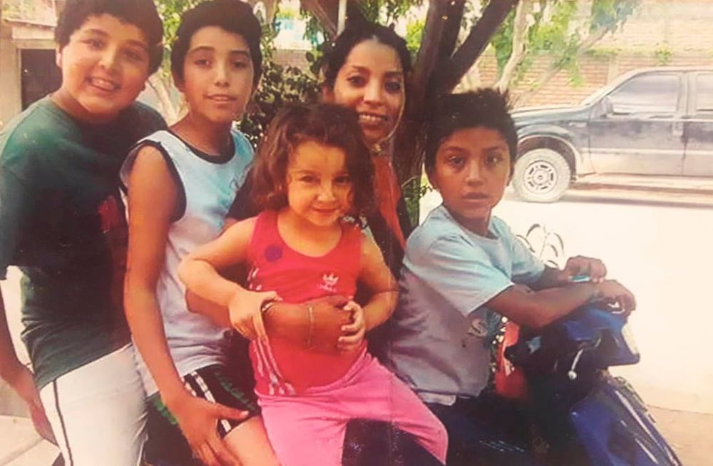 29 de enero de 2016. Rosa alcanzó a sacarles la última foto a todos juntos, incluso su nieta más chica, Victoria, que se quedó con ella. Minutos más tarde serían atropellados.