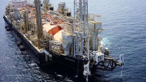 Buque de licuefacción “Hilli Episeyo” con el que PAE y Golar producirán GNL para exportar desde 2027 / Gentileza Infoabe