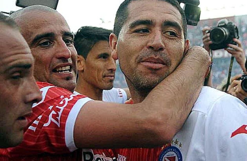 Infartante: tres ascensos y desempate