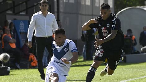 Los Andes | Vélez igualó 1-1 con Deportivo Riestra y el campeonato se puso al rojo vivo. / Gentileza.