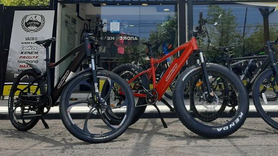 En una primera etapa habrá tres modelos disponibles: uno urbano, un rodado 26 y uno de montaña rodado 29.