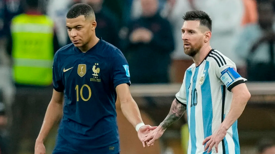 Kylian Mbappé se llevó la&nbsp;Bota de Oro al máximo goleador de la Copa Mundial de Fútbol con 8 goles. Foto: La República.