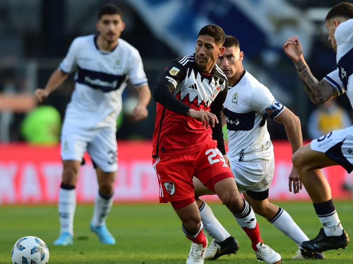 Escenas del partido de la fecha 11 de la Copa de La Liga entre Gimnasia y River Plate, en La Plata (Ignacio Amiconi / Fotobaires).