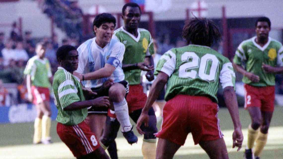 En el debut del Mundial 1990, la Selección Argentina que venía de gritar campeón del mundo en México 1986, cayó ante Camerún por 1-0. Desilusión total por aquel entonces.&nbsp;