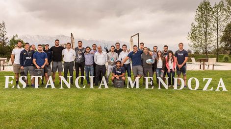 Bodega Estancia Mendoza recibió a los Pumas y reafirma su vínculo con la UAR