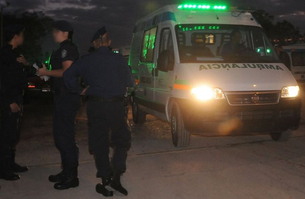 Apareció un desconocido y empezó a generar problemas con los familiares, la víctima intentó ir a calmarlo y recibió una puñalada con un cuchillo de carnicero. (Archivo / Los Andes)