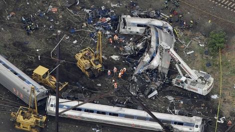 Ya son 7 los muertos tras el descarrilamiento de un tren en Filadelfia