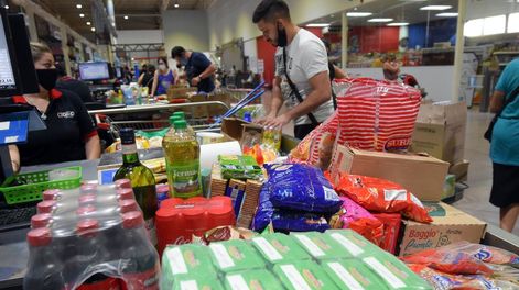 Los precios en la Argentina son uno de los principales problemas del país. Foto: José Gutiérrez / Los Andes