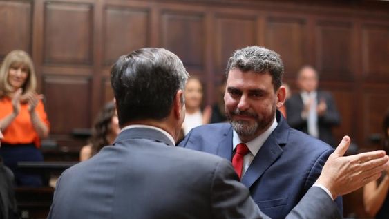 Martín Kerchner pasó de liderar el Interbloque Cambia Mendoza a ser el presidente provisional de la Cámara Alta. Foto: Prensa UCR