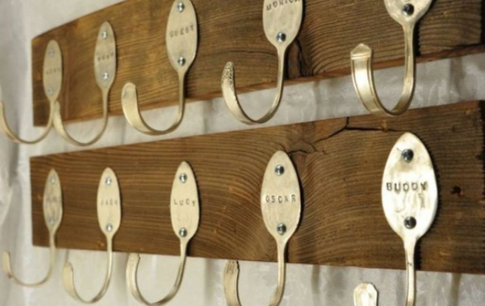Las ideas de reciclaje como el nuevo uso de las cucharas aporta creatividad y sostenibilidad a casa.