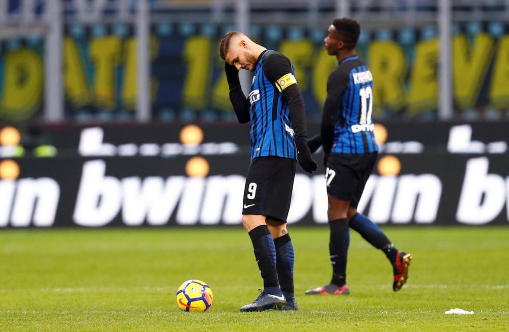 Inter perdió su invicto ante el Udinese y el Nápoli le quitó la punta