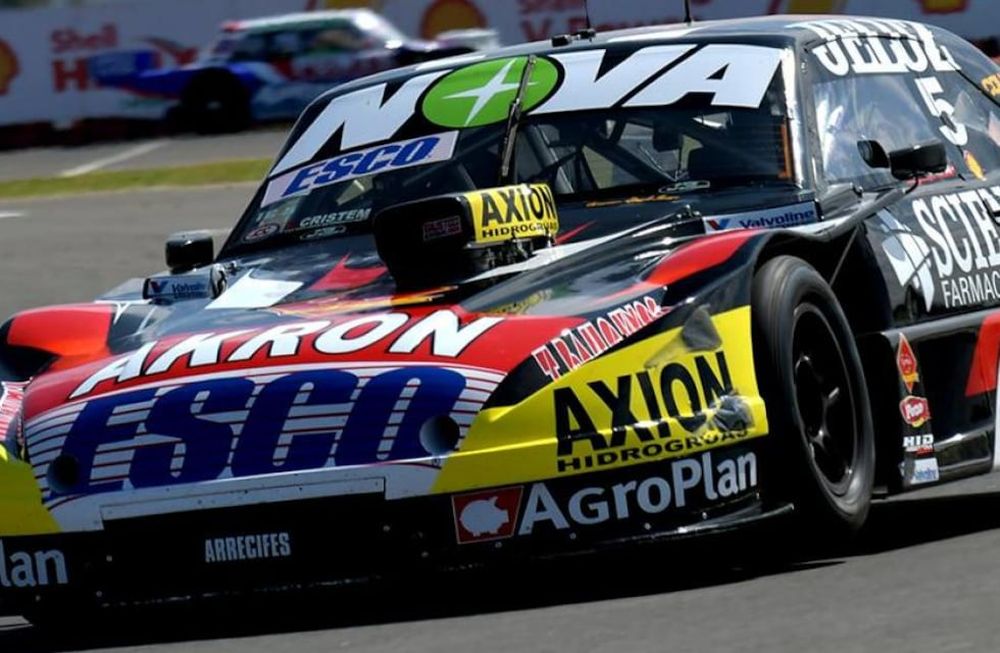 Aguirre ganó y es puntero del campeonato