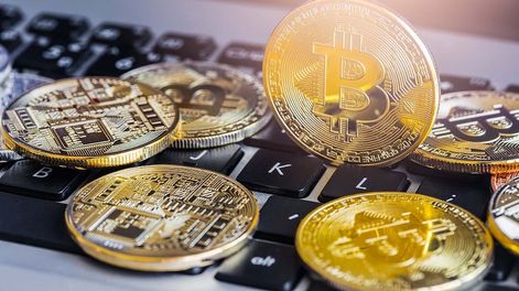 No necesitás comprar un bitcoin: cómo empezás a invertir en cripto con $6.400