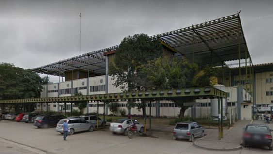La provincia de Salta reconoció que desde que cobran la atención a extranjeros, bajó considerablemente el uso del sistema de salud. En la foto, el Hospital San Vicente de Paul en Orán, Salta.