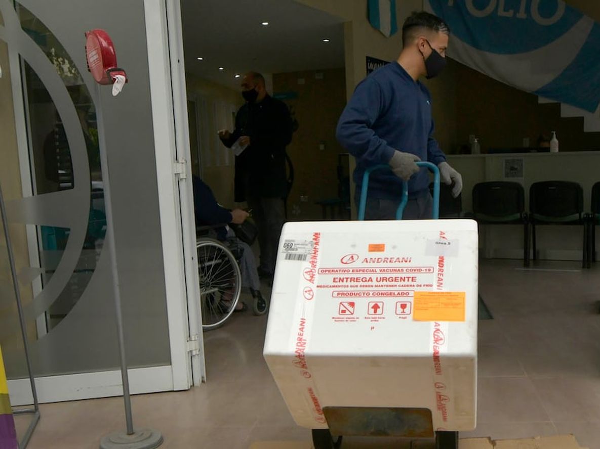 Hasta ahora se ha vacunado al 28,5% del personal de salud. Las nuevas dosis completarán el esquema programado. Foto: Orlando Pelichotti / Los Andes