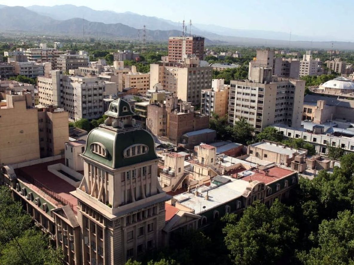 El área metropolitana creció más que la población.