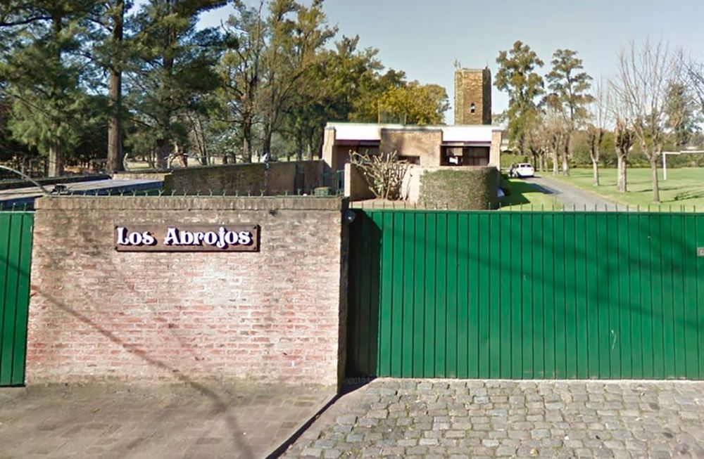 Realizaron un procedimiento en finca Los Abrojos, lugar donde vive Mauricio Macri. Investigan si rompió la cuarentena que debía hacer tras volver de Europa junto a su familia.