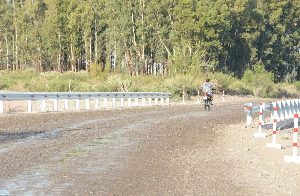 Un puente sobre el río Mendoza para vincular a los vecinos de Gustavo André