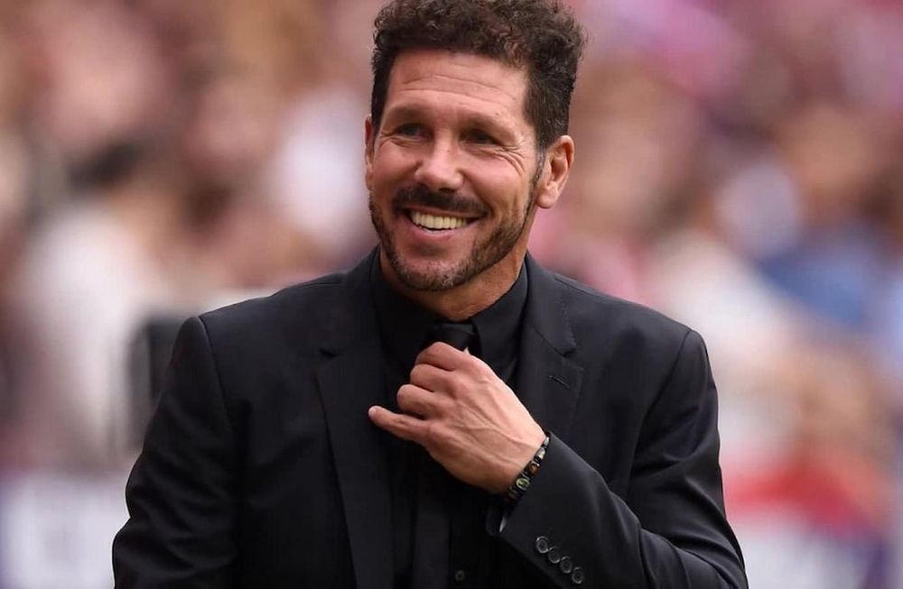 El entrenador ni siquiera decidió mencionar a su ex esposa en su biopic, cuando relata su partida de Argentina a España.