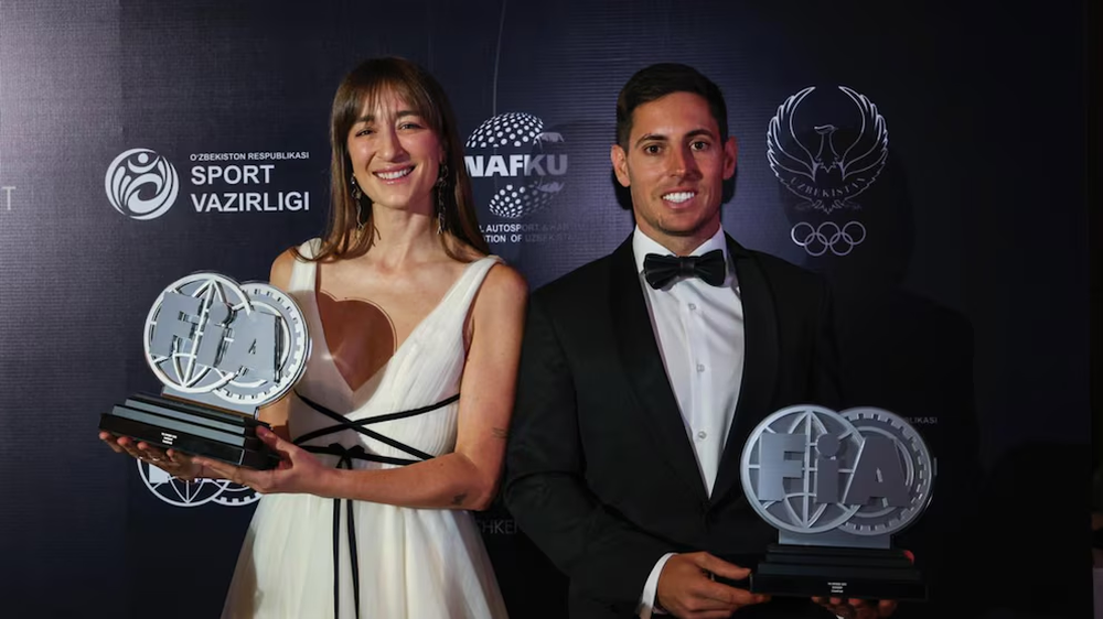 Los cordobeses Valentina Pertegarini y Nicol&aacute;s Cavigliasso, campeones mundiales de Rally Raid.