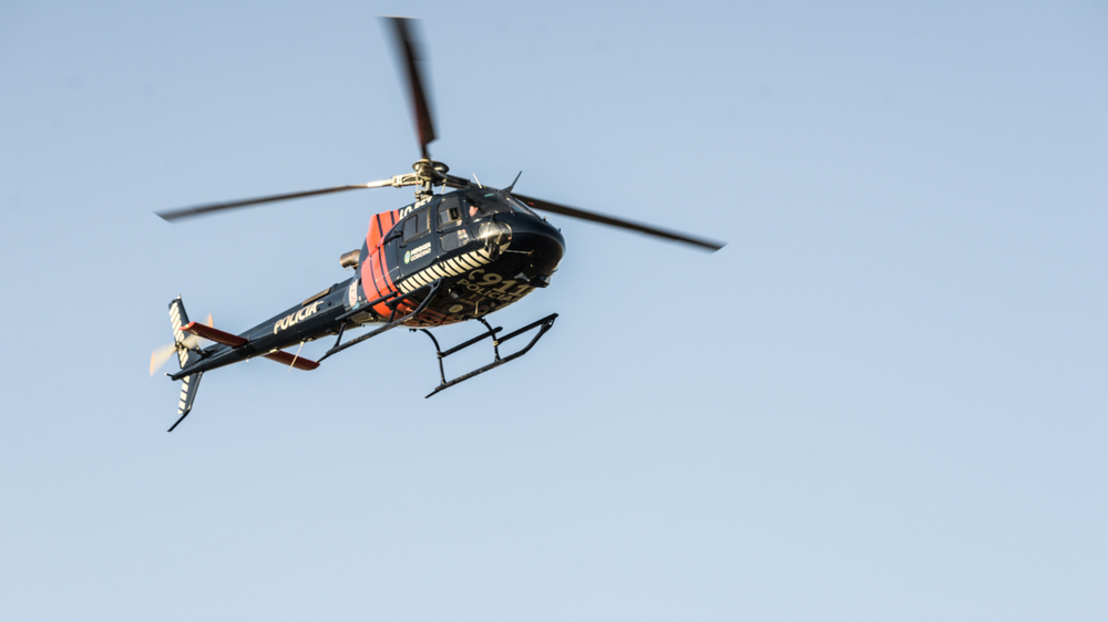 Operativo en alta montaña: un helicóptero de la Policía de Mendoza divisó un cuerpo en el lado chileno