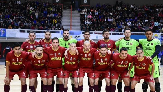 El equipo Seleccionado de Futsal de Mendoza, dirigido por Gustavo Gallardo hizo historia y por sexta vez consecutiva es cameón argentino. Foto: Mariana Villa / Los Andes