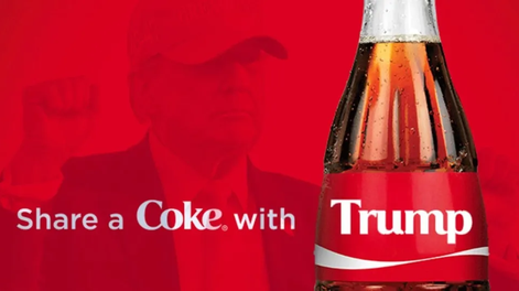 Detalle de la imagen posteada por la Casa Blanca en X, el presidente de Estados Unidos, Donald Trump, aparece en un fondo rojo, los puños en alto y un mensaje donde se puede leer: Tómate una Coca-Cola con Trump,&nbsp;