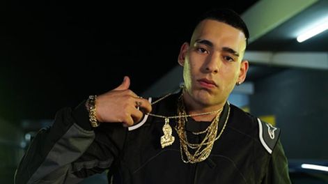 La Policía cortó un show de Kaleb Di Masi en Salta por “incitar a la violencia”.
