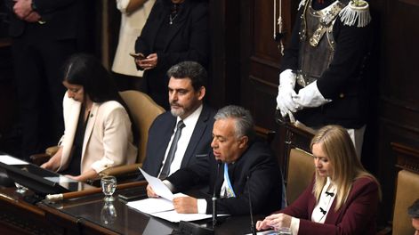 En el marco de la Apertura del 185° periodo legislativo de sesiones ordinarias, el gobernador Alfredo Cornejo dio un lugar clave en su discurso al tema de la Educación
