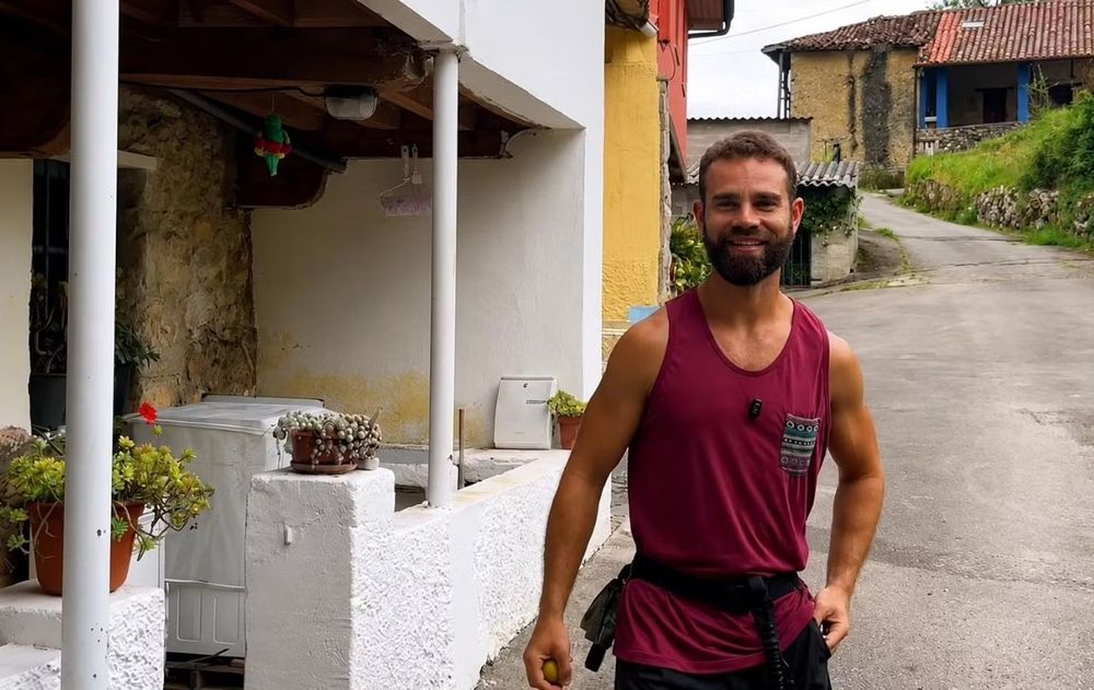 Ibon había postergado la mudanza porque imaginaba que un pueblo de 18 habitantes significaría necesariamente aislamiento.