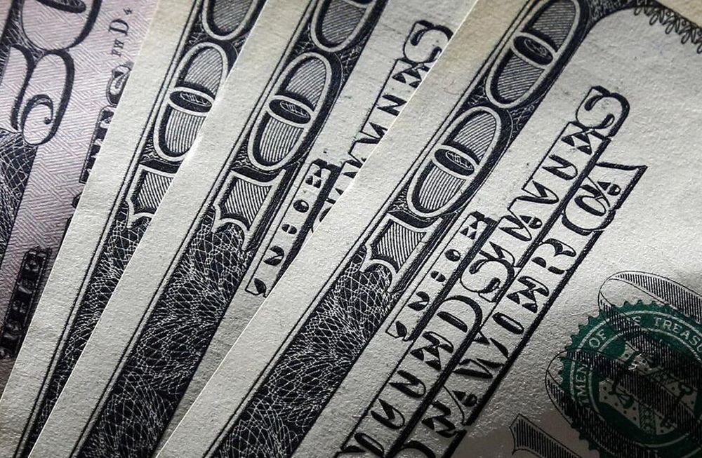 No podrán comprar dólares por un mes quienes sobrepasen el límite de U$S10.000