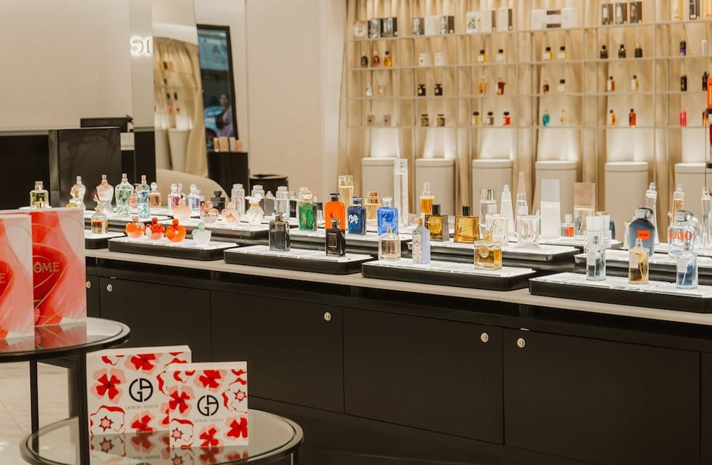 Esta nuevo espacio ofrece una experiencia de compra única, con acceso a marcas líderes y productos icónicos que marcan tendencia global.