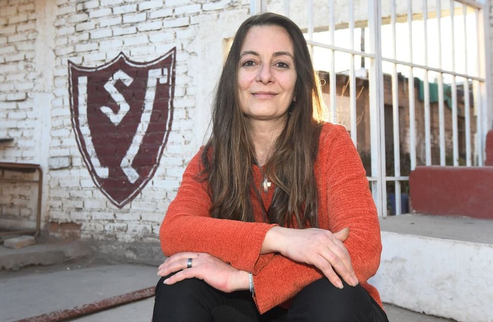 El Club de fútbol Luján Sport Club cumple 100 años, fue creado el 15 de julio de 1922. Andrea Landi, presidenta del Club Lujan Sport Club de Lujan de Cuyo Foto: José Gutiérrez / Los Andes