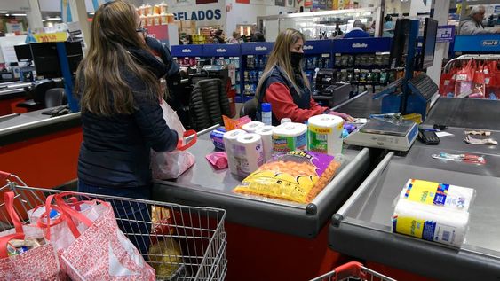 Día del Empleado de Comercio 2022: qué día cae y cómo se paga en caso de trabajarlo - Foto: Orlando Pelichotti / Los Andes
