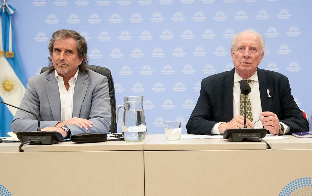 La comisión de Presupuesto y Hacienda realizó una nueva reunión enmarcada en el emplazamiento hecho por el pleno de la Cámara de Diputados de la Nación, con el objetivo de emitir dictamen al proyecto de Ley del Presupuesto General de la Administración Nacional para el Ejercicio Fiscal del año 2026.&nbsp;