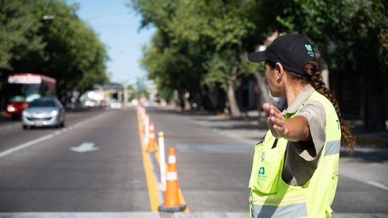 La Ciudad desplegó un gran operativo de tránsito en el inicio de clases
