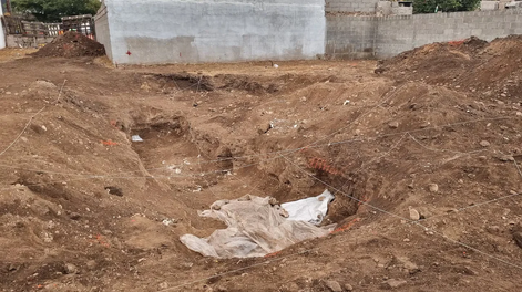 Encontraron una fosa con más de 20 cadáveres cerca de un ex centro clandestino