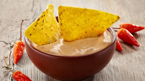 La receta de esta mayonesa cambia las picadas en familia o con amigos.