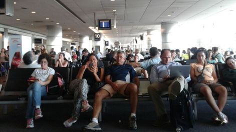 Más de 90 vuelos sufren retrasos en Aeroparque debido a complicaciones derivadas de un temporal en Córdoba.